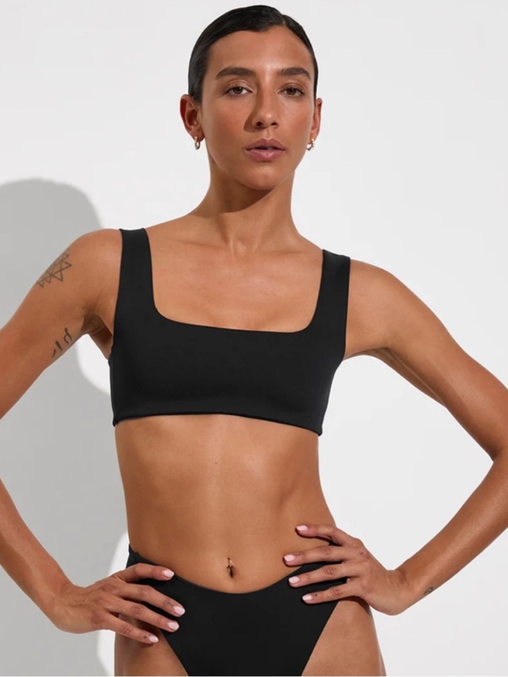 Left on Friday Streamline top